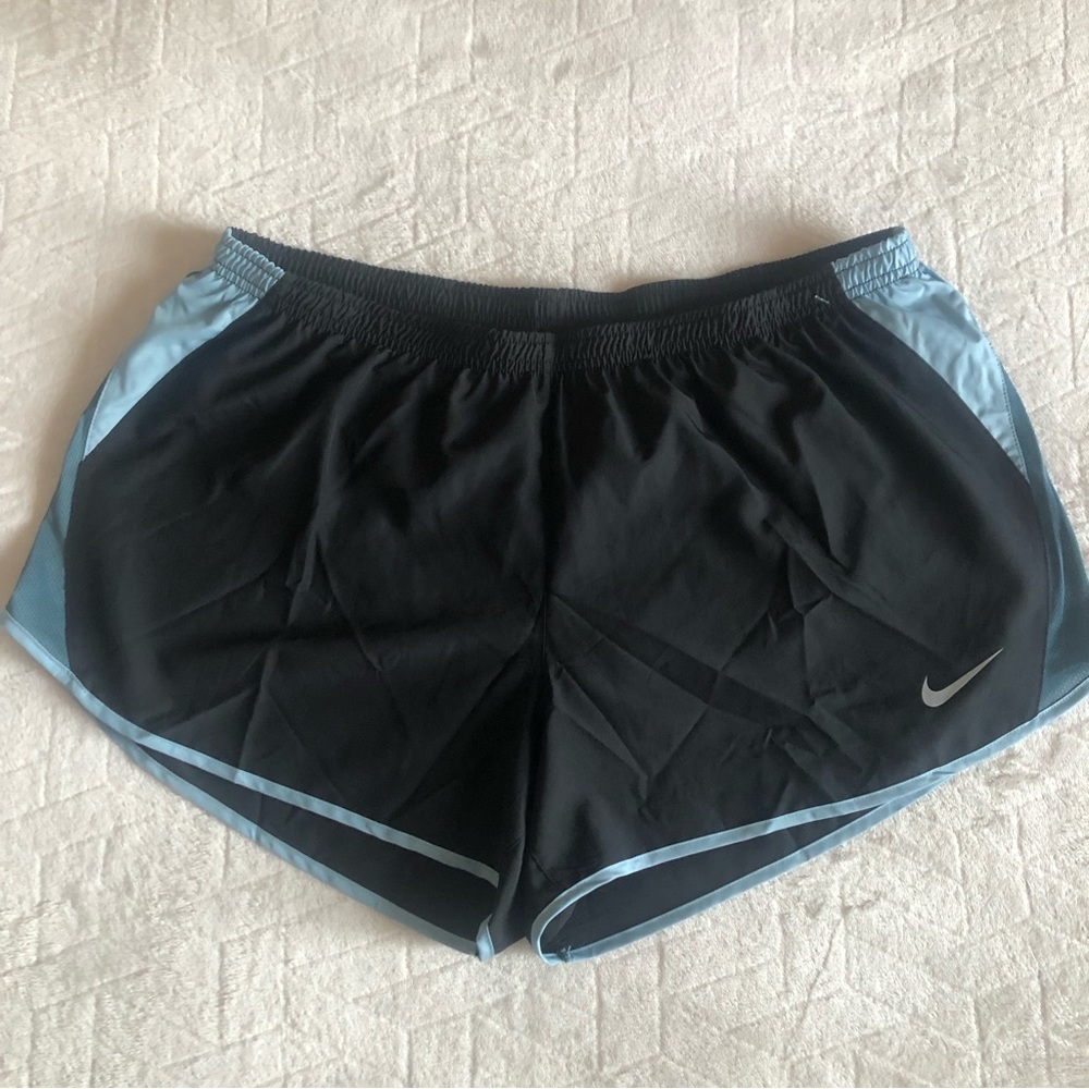 Nike Women, Youth XXL Sport Shorts NWOT